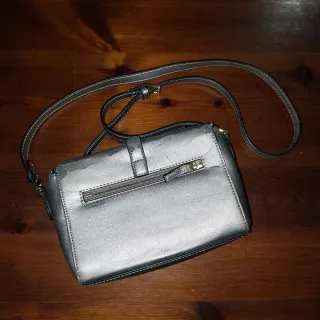 Borsetta argento con tracolla