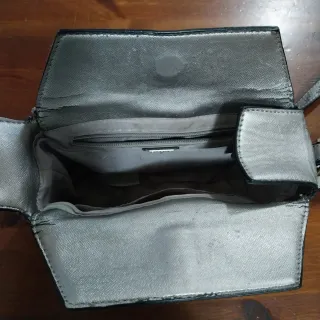 Borsetta argento con tracolla