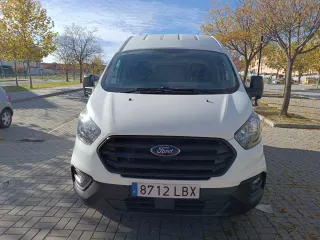 Furgoneta camperizada Ford Transit Custom Camper