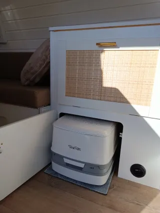 Furgoneta camperizada Ford Transit Custom Camper