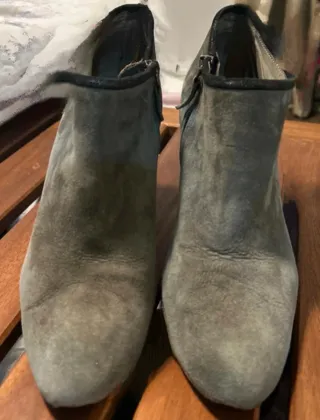 Botines tacón ante gris Massimo Dutti T.38