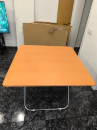 Tavolo pieghevole da cucina in legno e metallo