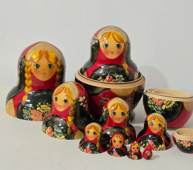 Muñeca Matrioska de madera pintadax 15cm.