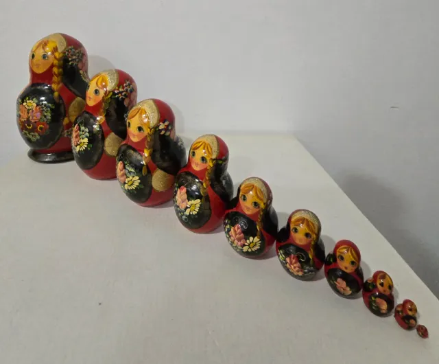 Muñeca Matrioska de madera pintadax 15cm.