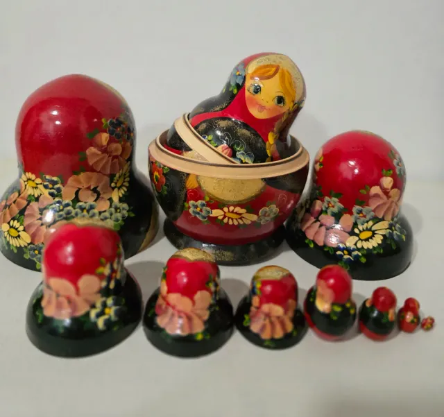 Muñeca Matrioska de madera pintadax 15cm.