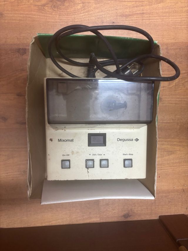 Vibrador de amalgama Mixomat Degussa