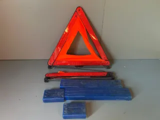 Triángulos de emergencia BMW E36 Compact