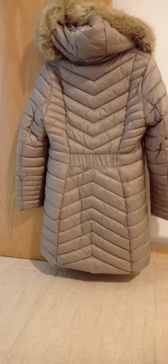 Abrigo acolchado beige talla S