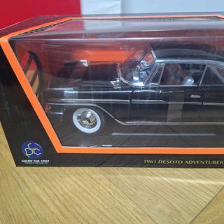 Desoto Adventurer 1961 Road Signature 1/18
