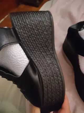 Sandalias de plataforma negras no pesa nada