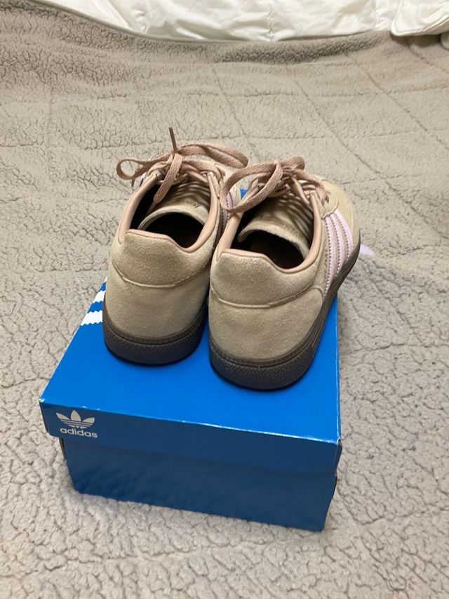 Adidas Spezial Beige y Rosa