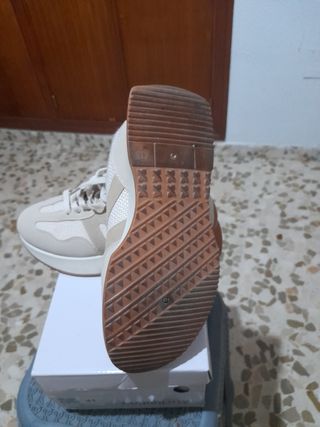 Tenis mujer beige y marrón talla 41