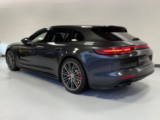 Porsche Panamera GTS Sport Turismo