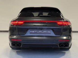 Porsche Panamera GTS Sport Turismo