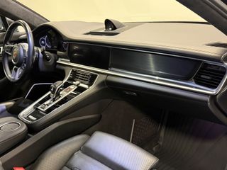 Porsche Panamera GTS Sport Turismo