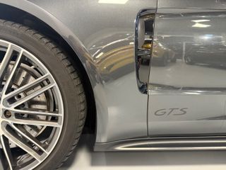 Porsche Panamera GTS Sport Turismo