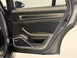 Porsche Panamera GTS Sport Turismo