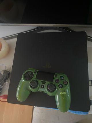 PS4 (PlayStation 4) Negra 1TB