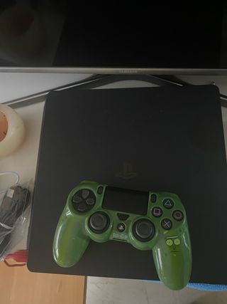 PS4 (PlayStation 4) Negra 1TB