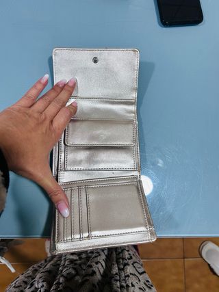 Monedero Guess Beige