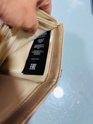 Monedero Guess Beige
