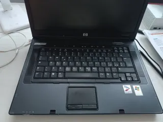 HP Compaq nx8220 Notebook