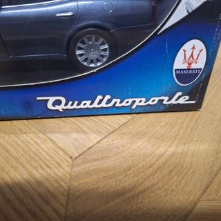 Maserati Quattroporte Hot Wheels 1:18