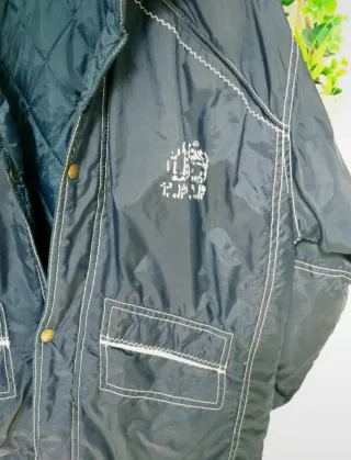 Cómodo impermeable infantil acolchado