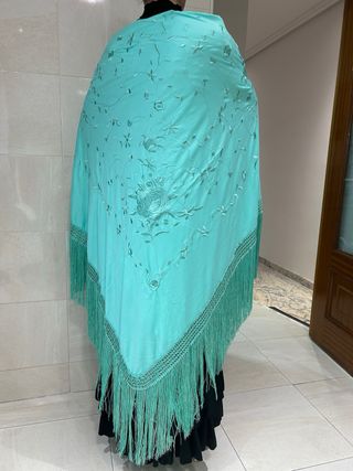 Mantón bordado Grande Cuadrado Verde