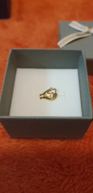 Pendiente niña oro 18k con circonita