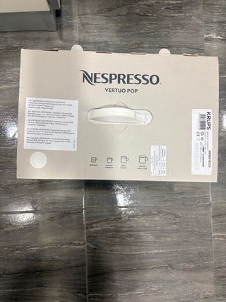 Cafetera Nespresso Blanca y Negra más cápsulas!!