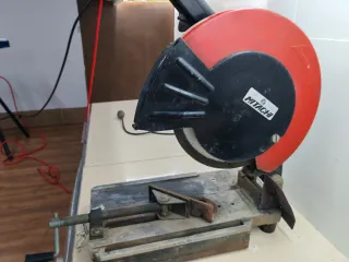 Tronzadora de hierro con disco