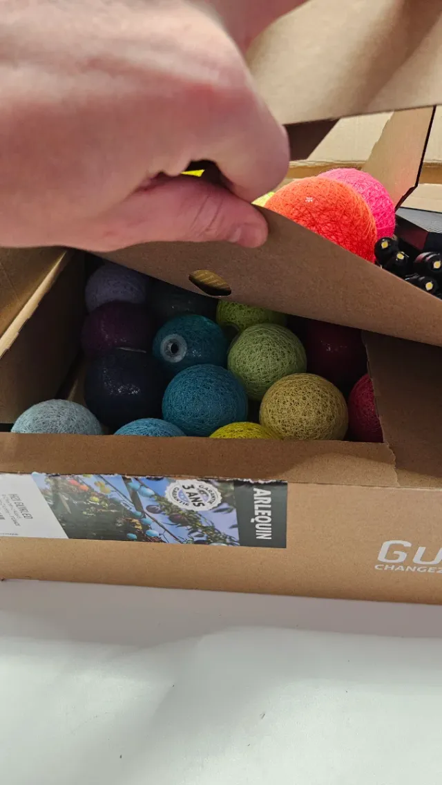 Guirnalda LED Solar / 32 Bolas con Panel solar