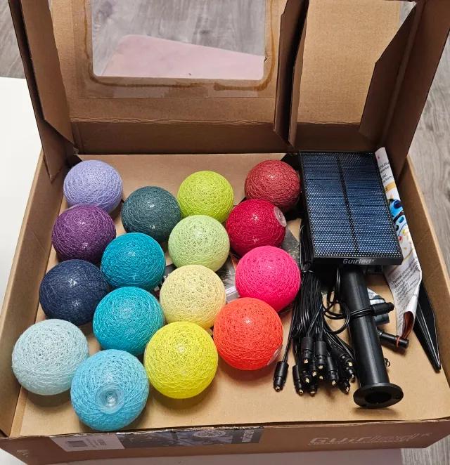 Guirnalda LED Solar / 32 Bolas con Panel solar