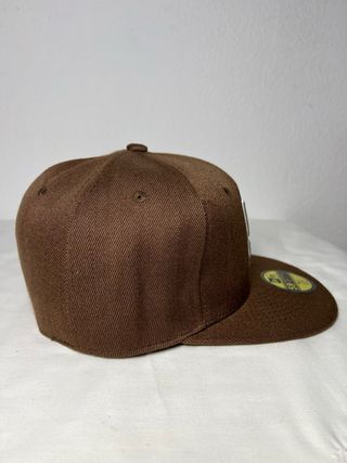Gorra New Era 59FIFTY Café Talla 7 1/4