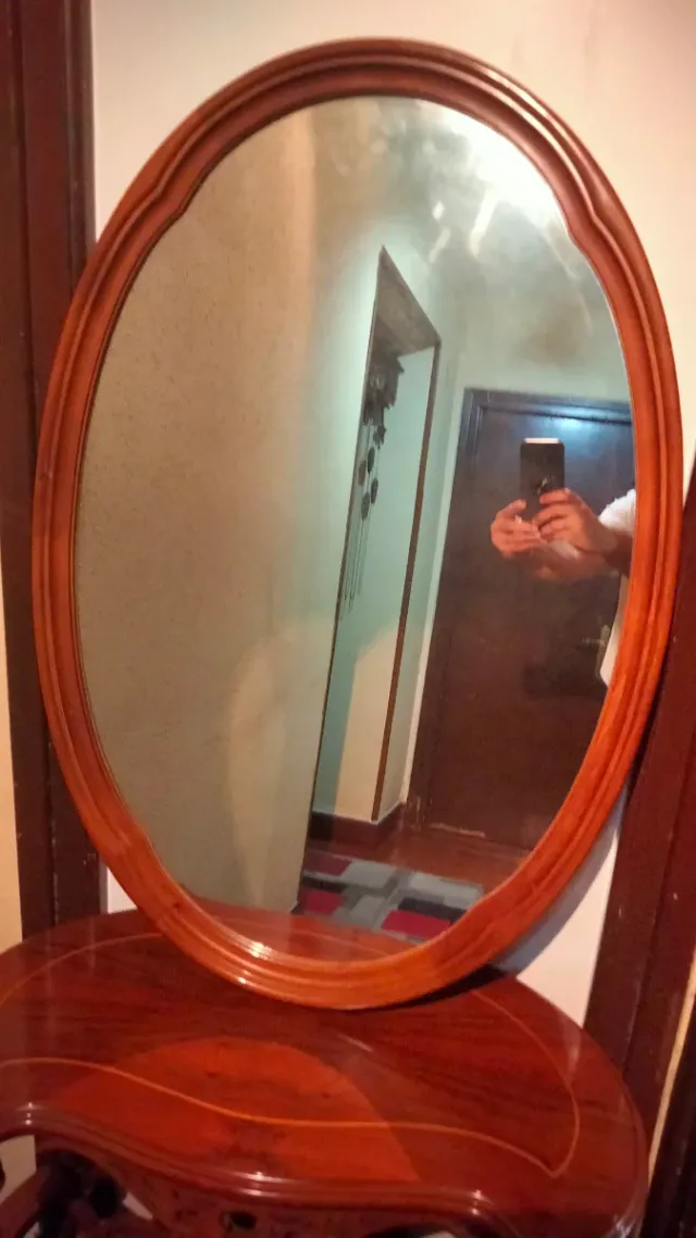 SPLENDIDO SPECCHIO DA PARETE CON CORNICE IN LEGNO E CRISTALLO