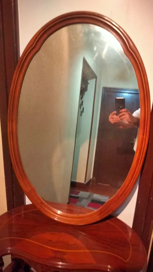 SPLENDIDO SPECCHIO DA PARETE CON CORNICE IN LEGNO E CRISTALLO