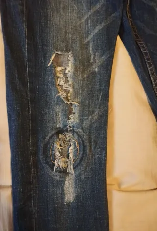 Pantalones vaqueros desgastados azules