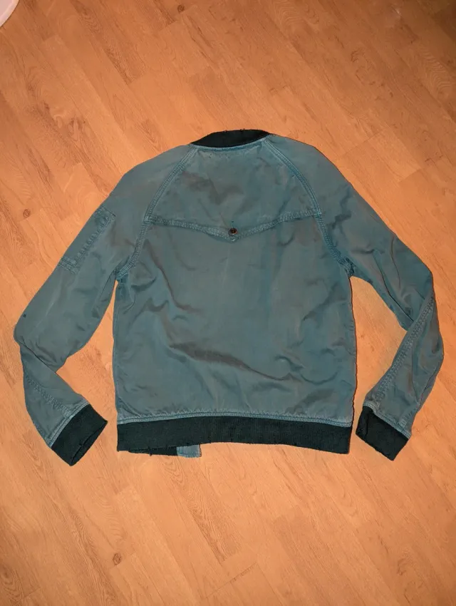 Chaqueta bomber verde desgastado CLOSED Talla L