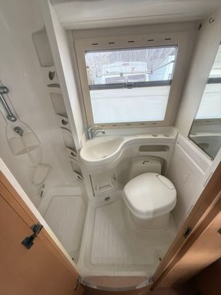 Autocaravana garaje xxl Doble Aire Neumática