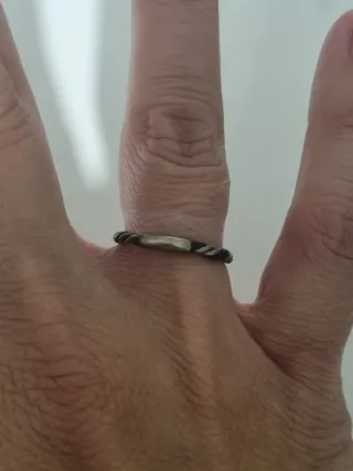Anillo de plata trenzado