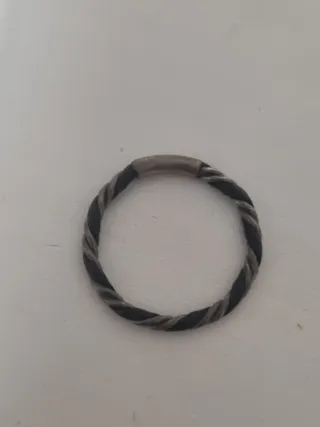 Anillo de plata trenzado