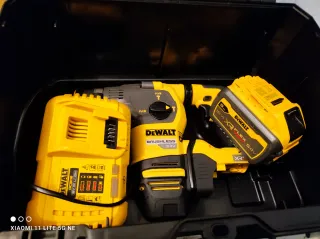 Taladro Cincel Dewalt 18/54V 9.0Ah Li-Ion