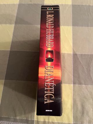 Dianética: El Poder del Pensamiento Sobre el Cu...