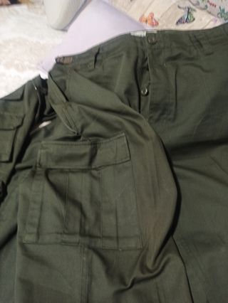 Chaleco y pantalón de campo/pesca