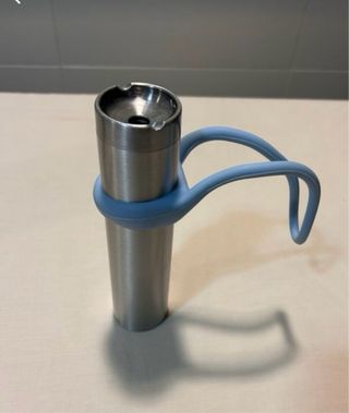 Cenicero metálico para balcón