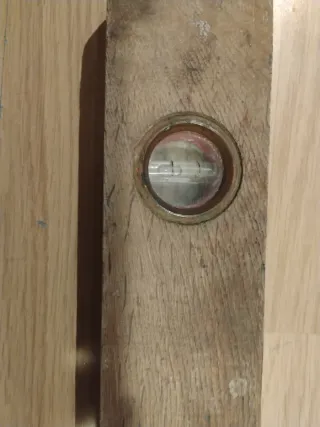 Nivel de burbuja antiguo de madera marca Norma