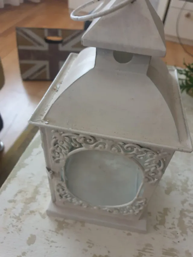 Farol decorativo blanco y beige