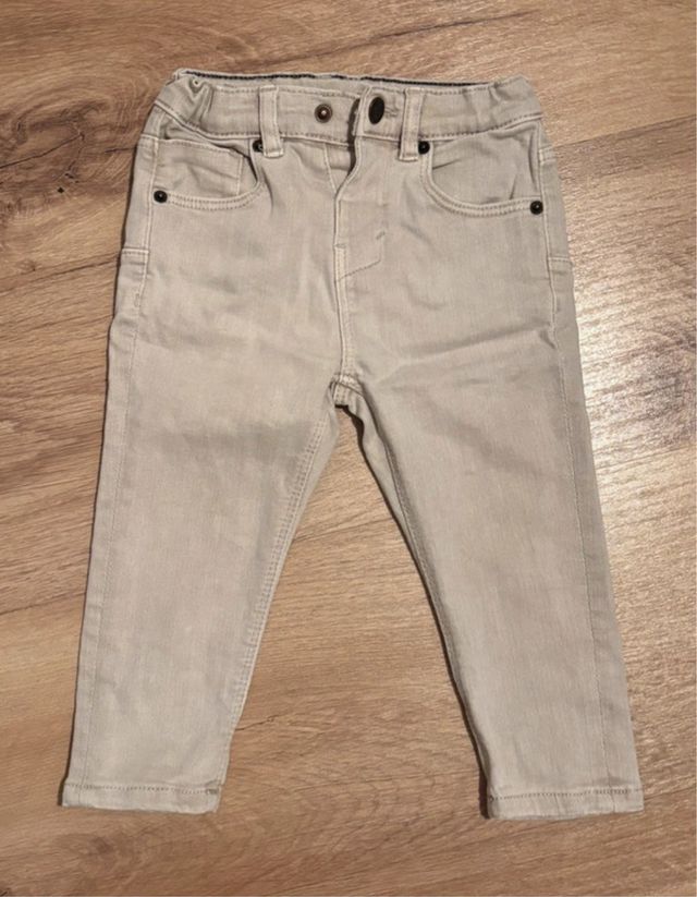 Vaquero Zara niño beige