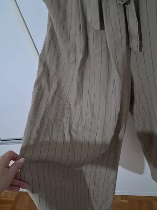 Pantaloni in lino beige